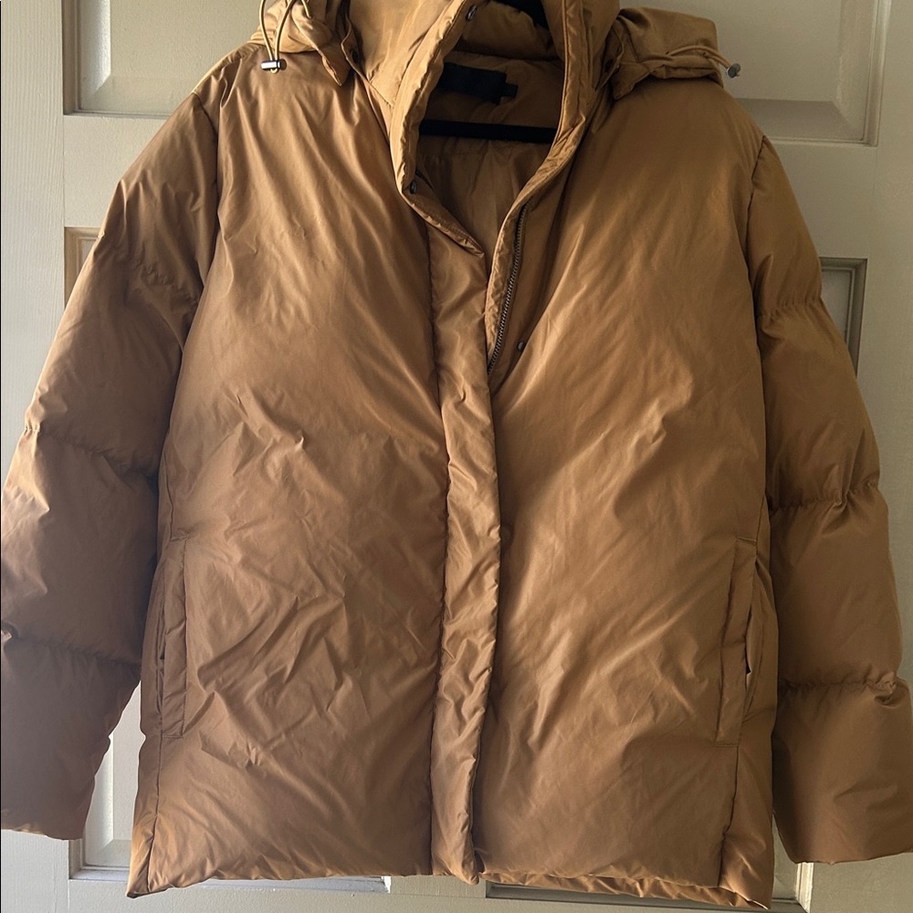 Jenni Kayne Women's Puffer Bomber Jacket in Tan